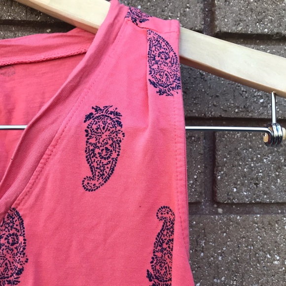 Old Navy Paisley Coral V Neck Sleeveless Tee - Picture 2 of 6